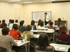 �y�������C�ȍ���搶�̉����Ȃǂ̂��b�ł�